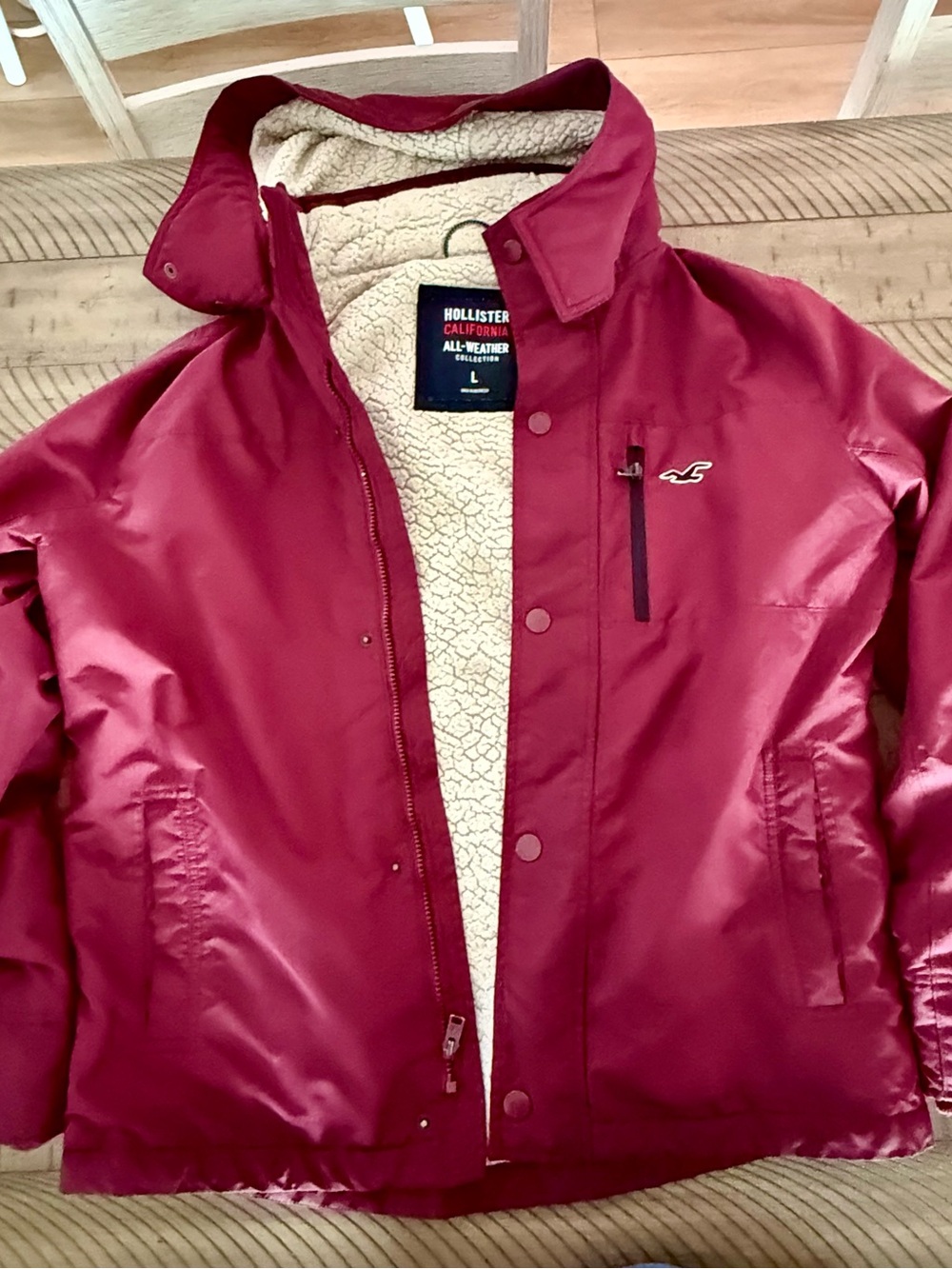 Hollister Men’s Burgundy Puffer Jacket with Cream Sherpa Lining